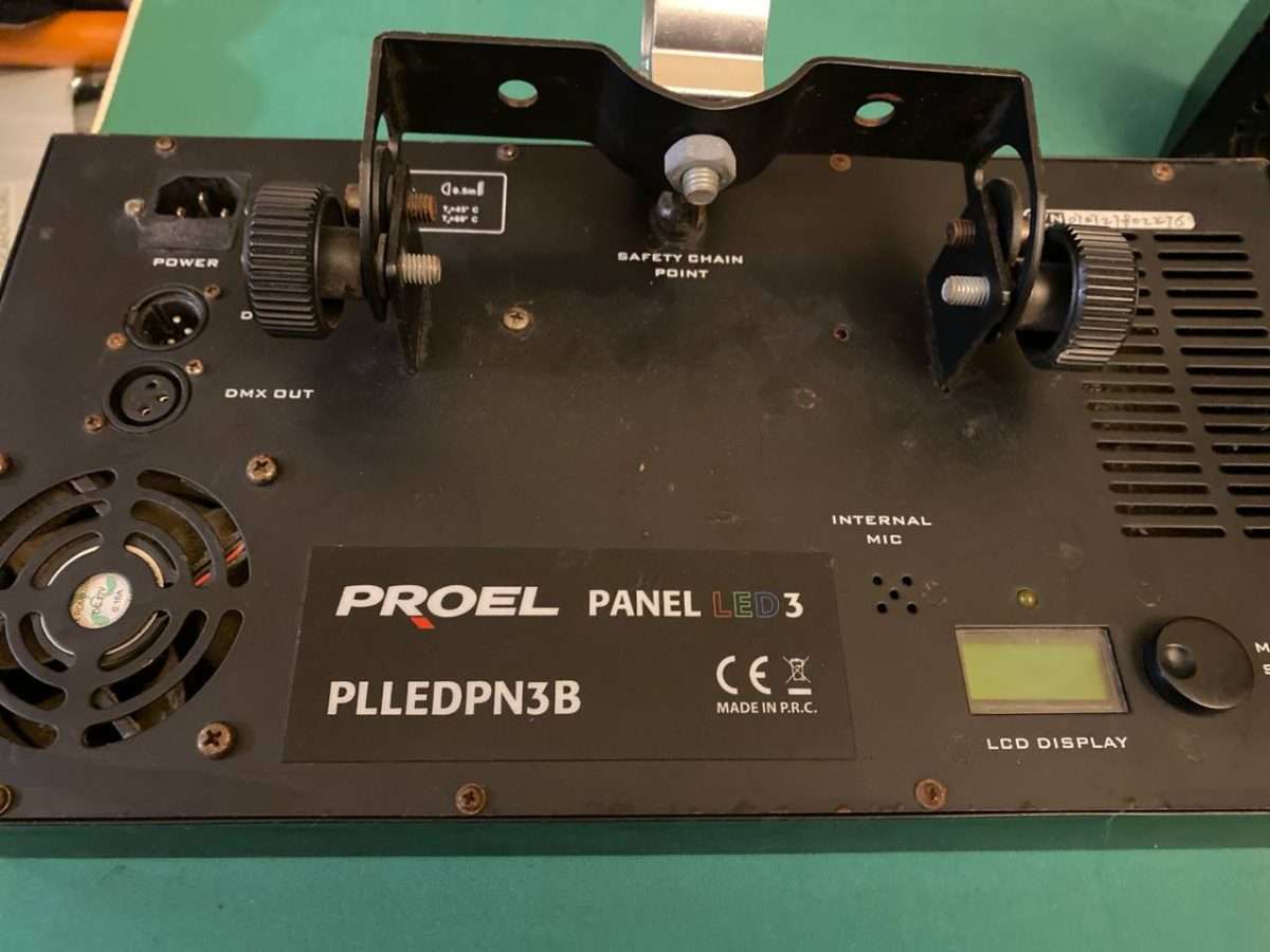 PROEL PLLEDPN3B Pannello led RGB usato 3 PROEL PLLEDPN3B Pannello led RGB usato - immagine 3