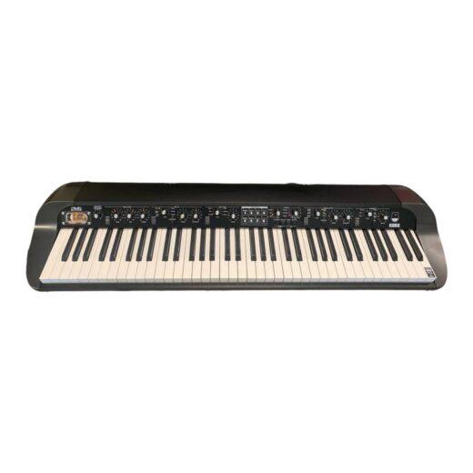 Korg SV2 stage piano con tastiera, valvola visibile e pannello comandi con manopole ed effetti