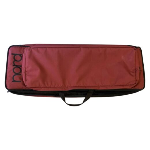 Nord Soft Case Electro HP rossa, vista frontale con logo Nord, tasca esterna e maniglie nere